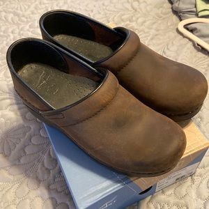 Dansko professional clog, size 38, brown